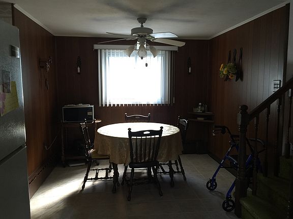 2nd image of 251 Avoca Ave