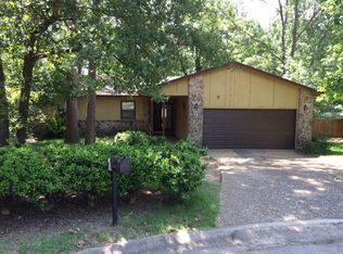 5 Piney Ct, Maumelle, AR 72113
