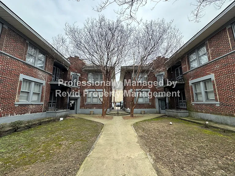 220 S. Cleveland St — Photo 7