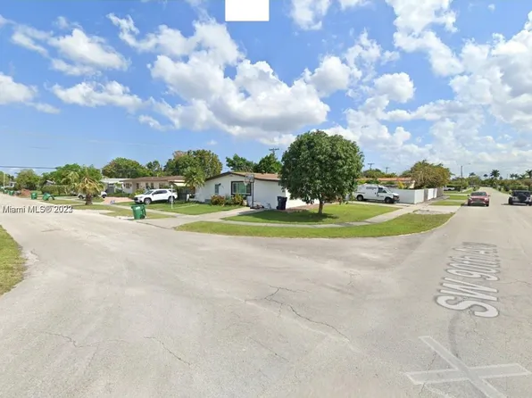8980 SW 21st St, Miami, FL 33165