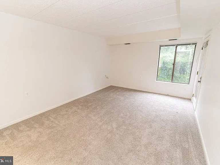 227 Canal Park Dr #206 — Photo 28