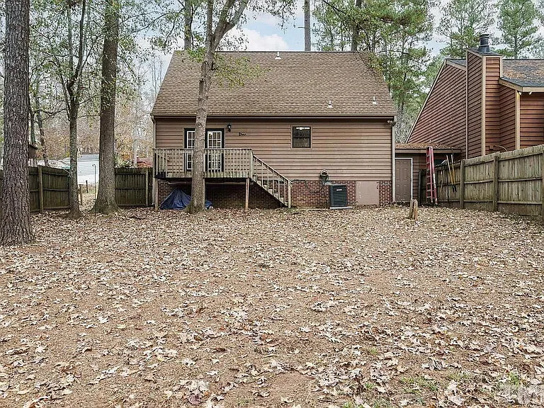1219 Fernridge Dr — Photo 32