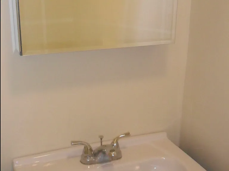 407 Daly St — Photo 8