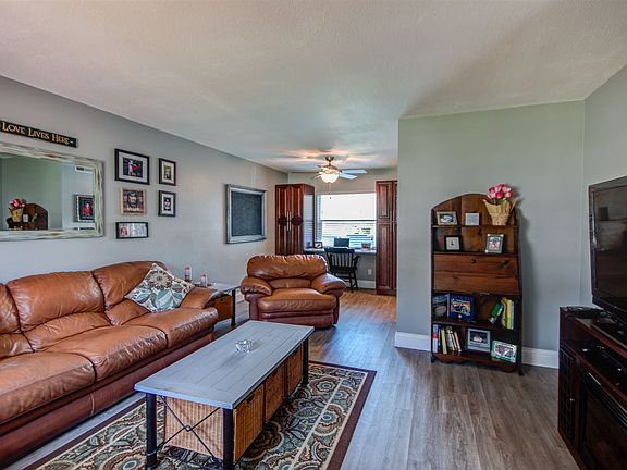 4 living room 3
