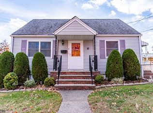 37 Blue Hill Rd, Clifton, NJ 07013