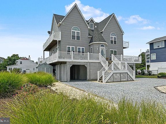 4th image of 38884 Cove Ct