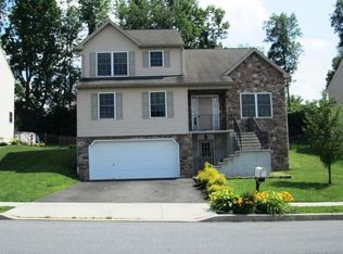 129 Matthew Dr, Reading, PA 19608