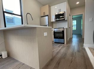 128 Bayview Ave APT 2, Jersey City, NJ 07305