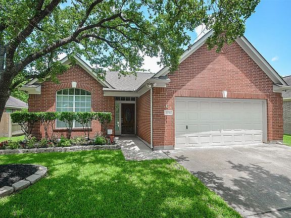 2nd image of 5715 Brigstone Park Dr