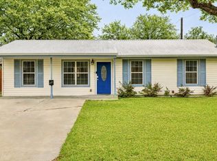 803 E 3rd St, Georgetown, TX 78626