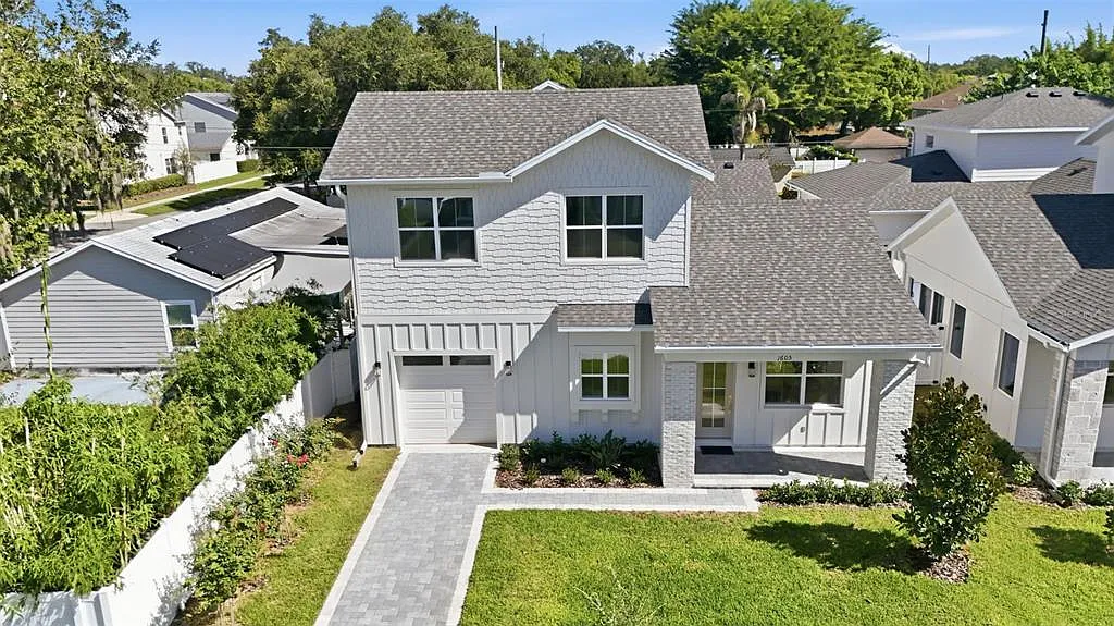 3 bed, 2.5 bath, 1458 sqft, $3,750 — Photo 3