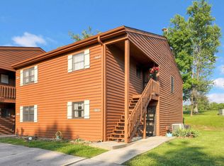 9617 S Lake Ridge Dr, Bloomington, IN 47401