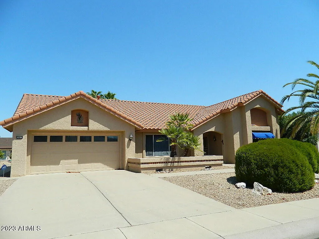 2 bed, 1.5 bath, 1733 sqft, $4,500 — Photo 1