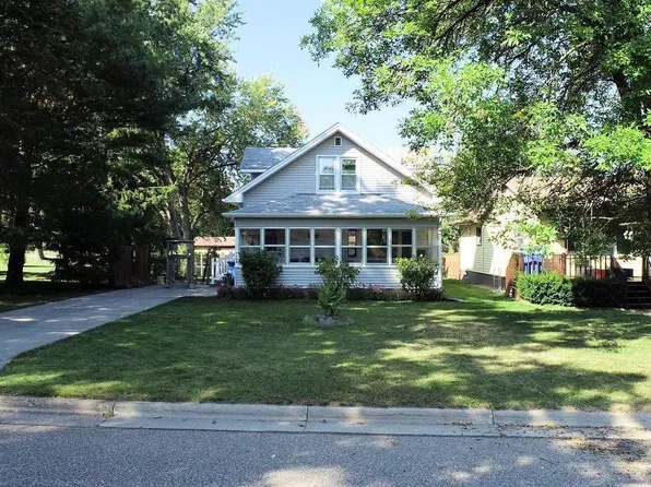 1109 Vine Street, Wisconsin Dells, WI 53965