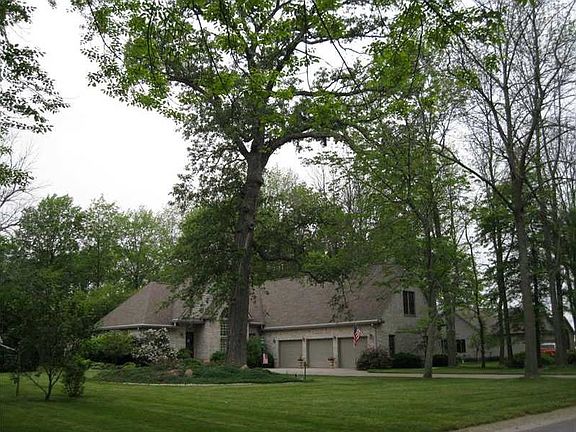 2nd image of 5850 N Red Oak Dr