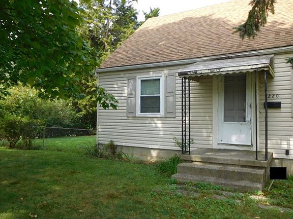 3rd image of 1220 E North Broadway