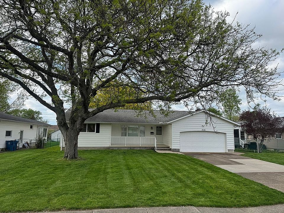 1st image of 1910 W 37th St