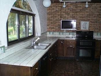 2nd image of 807 Bartlett Ct
