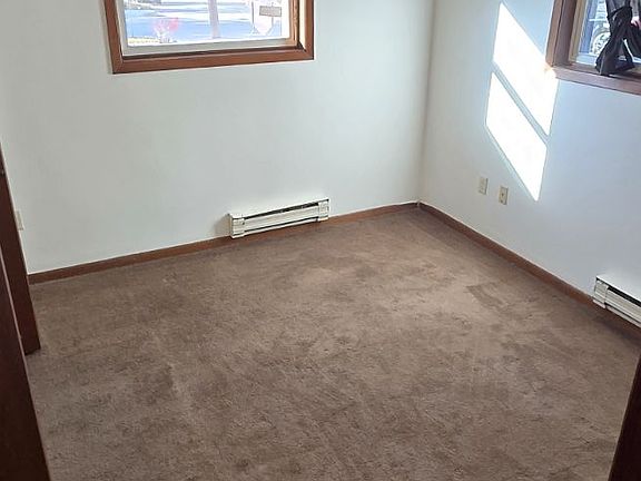 3rd image of 67 Champion Ave APT 1