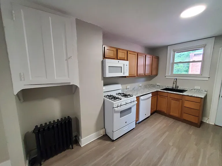 552 Larimer Ave #2 — Photo 2