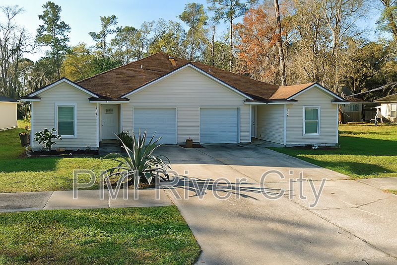1st image of 818 Filmore Ln