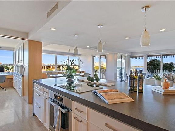 3rd image of 3 Grove Isle Dr #C509