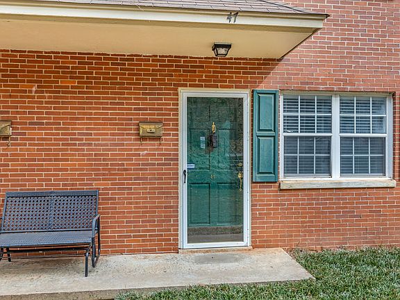 3rd image of 47 Faris Cir #47