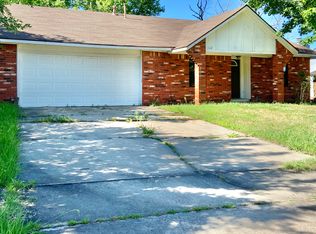 1112 W Birmingham St S, Broken Arrow, OK 74011