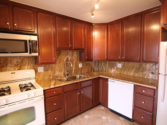 4th image of 10210 S Washington Ave #311