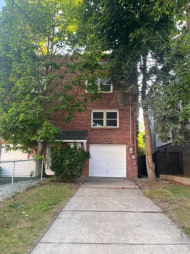 386 Lawton Ave Photo 1