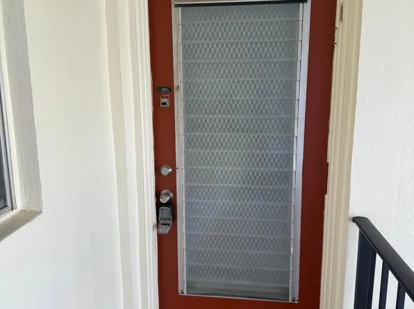 352 Lake Dora Drive #352, West Palm Beach, FL 33411