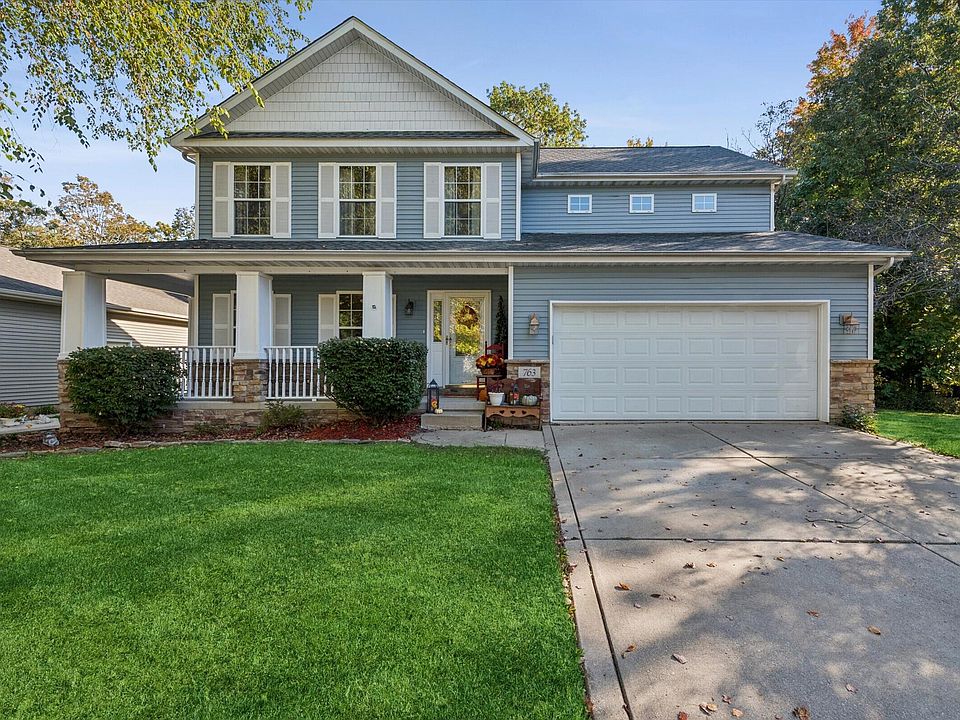 1st image of 763 Ravinia Dr E