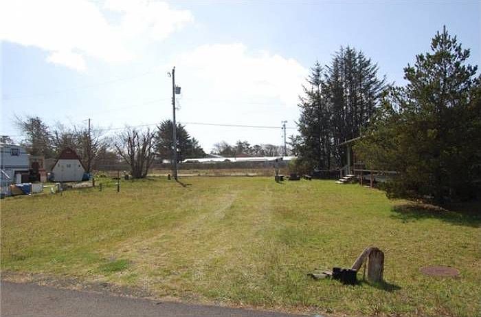 1st image of 805 Faleiro Ct NE