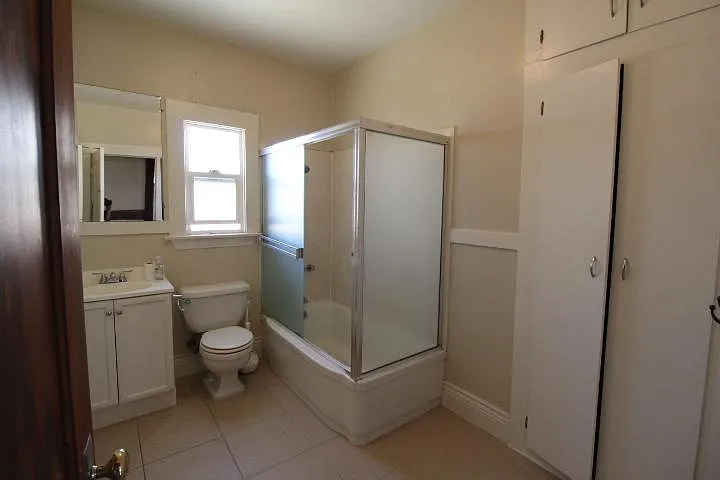 466 Pacific Ave — Photo 16