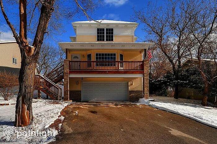 1st image of 3 Meadow Ln
