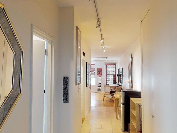 4th image of 352 W 56th St APT 5D