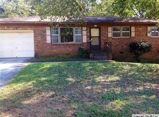 6102 Colfax Rd NW, Huntsville, AL 35810