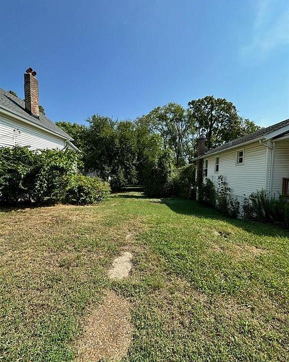 1st image of 2124 Knox Ave