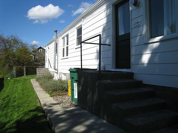 3rd image of 812 NW 53rd St #814