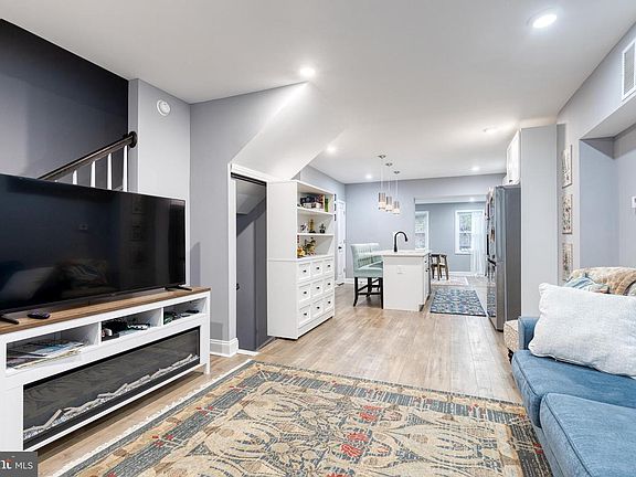 4th image of 2258 Druid Park Dr