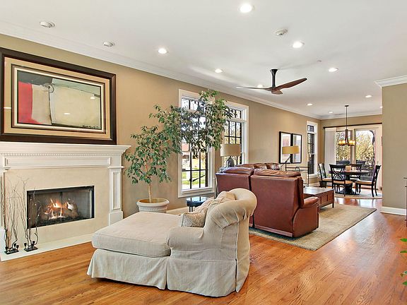 5th image of 867 Laurel Ave #6