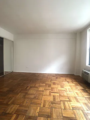 Rented by Kew Forest Realty Inc | media 7