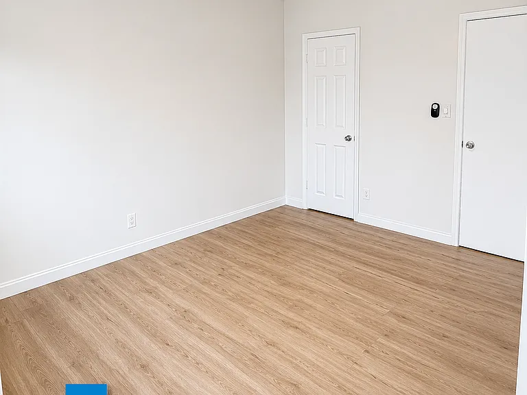 13238 Vanowen St #8 — Photo 10