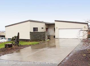 9434 SE Sun Crest Dr, Happy Valley, OR 97086