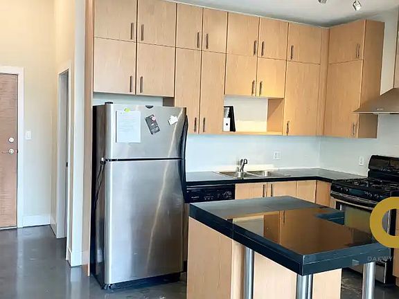 2nd image of 2635 Prince Edward St #503