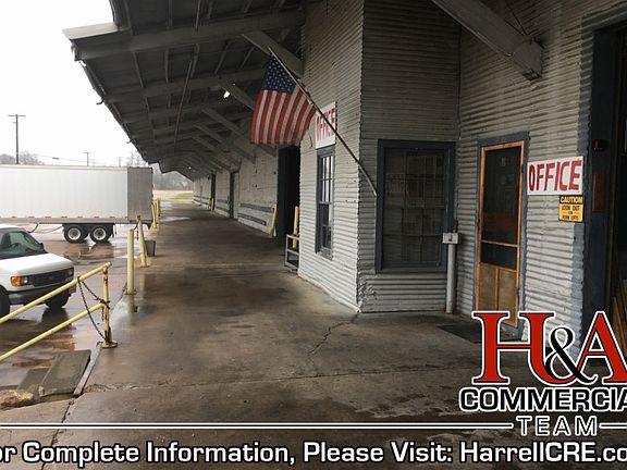5th image of 401 Hardy Ave