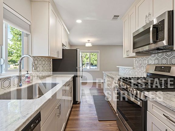 3rd image of 2717 59th St