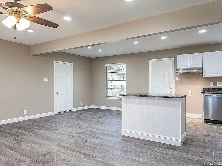 Kitchen/Living Room
