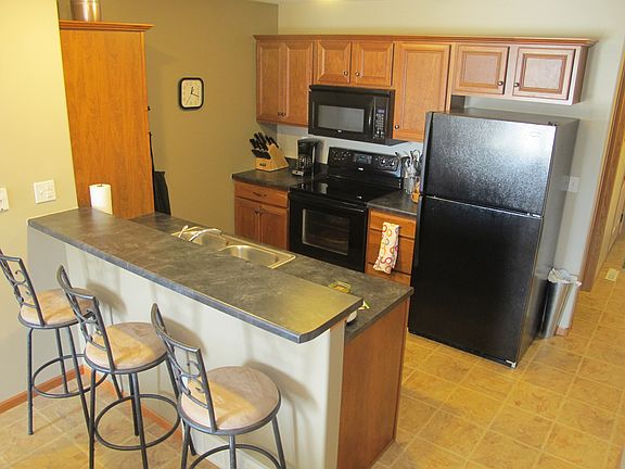 Kitchen - refrigerator stays