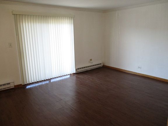 2nd image of 4067 Bonhill Dr APT 2C
